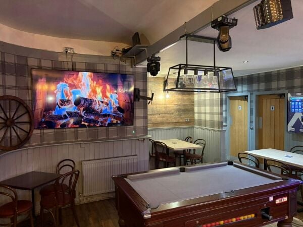Turnkey Free of Tie Public House in Airdrie. Beer Garden, Function Suite. Photo 4