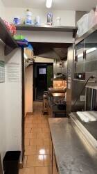 Burger Takeaway for sale Photo 4