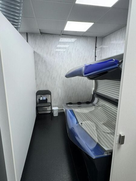 Dog Groomer, Office, Salon, Retail Space in East Kilbride Photo 4