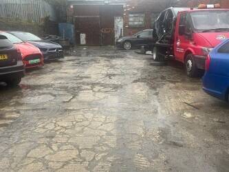 Vehicle dismantlers breakers yard for sale Vehicle dismantlers breakers yard for sale