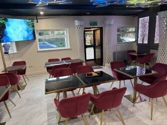 Wok&rsquo;N Rolls Chinese Restaurant/Pub for Sale