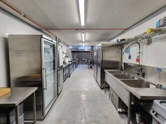 Fully Equiped Dark Kitchen for sale in New Malden Fully Equiped Dark Kitchen for sale in New Malden