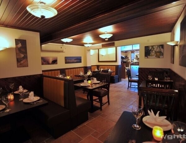 For sale Freehold famous Italian Restaurant PIZZERIA IL FIUME and BAR MILAN in Dumfries Photo 4