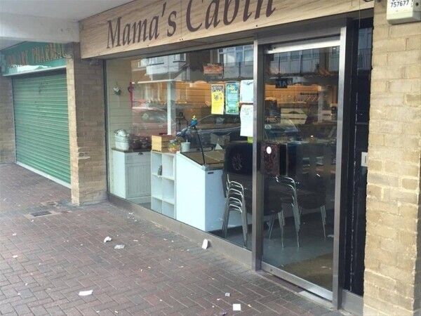 STYLISH TOWN CENTRE COFFEE SHOP FOR SALE IN STANFORD-LE-HOPE/ESSEX Photo 5