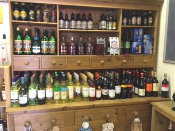 VILLAGE FARM SHOP & BUTCHERS NEAR CANTERBURY Photo 5