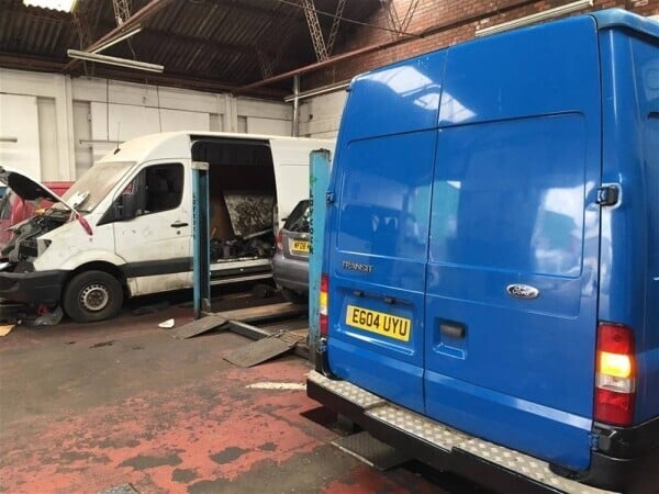CLASS 4 & 7 MOT TESTING & REPAIRS CENTRE WITH CONSENT FOR RESIDENTIAL DEVELOPMENT IN SOUGHT AFTER SALFORD LOCATION Photo 5