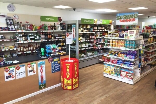 Profitable LONDIS Convenience Store in Lakenheath Photo 5