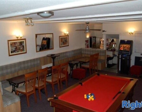 PUBLIC HOUSE - FIFE Photo 5