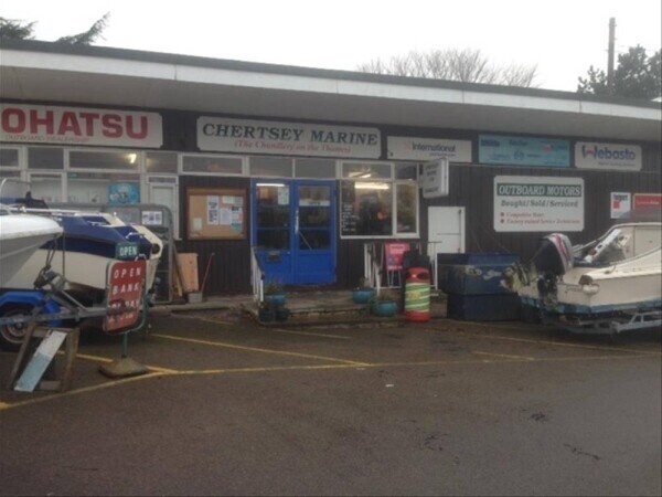 THAMES-SIDE RETAIL & ONLINE CHANDLERY SUPPLIES FOR SALE IN SURREY Photo 5
