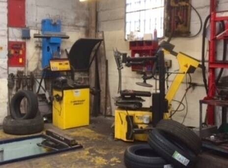 Freehold Very Well Established Service & Repair Garage Photo 5