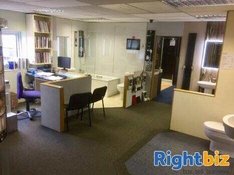 Plumbers’ Merchant and Large Bathroom Showroom Photo 5