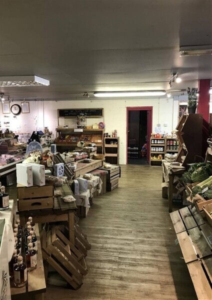 STUNNING LICENSED VILLAGE FARM SHOP/BUTCHERS & DELI WITH IN-HOUSE CAFE NEAR NEWARK Photo 5