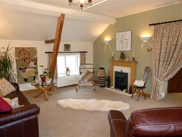 EXCEPTIONAL 7 BEDROOM HOTEL - LEICESTERSHIRE/WARWICKSHIRE BORDER Photo 5
