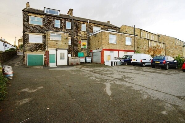 Brilliant Investment Opportunity In Holmfirth Photo 5