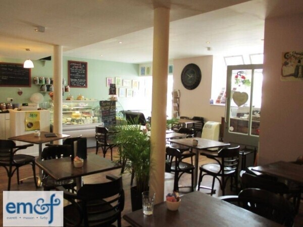 Modern attractive 60 cover Café, Coffee Shop Tea Room - NEW PRICE! Photo 5