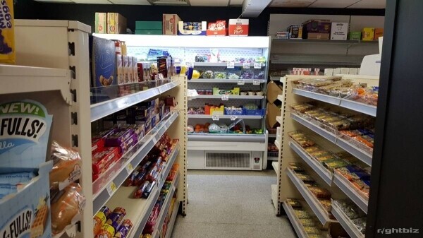 Convenient Store For sale in Ascot Leasehold Photo 5