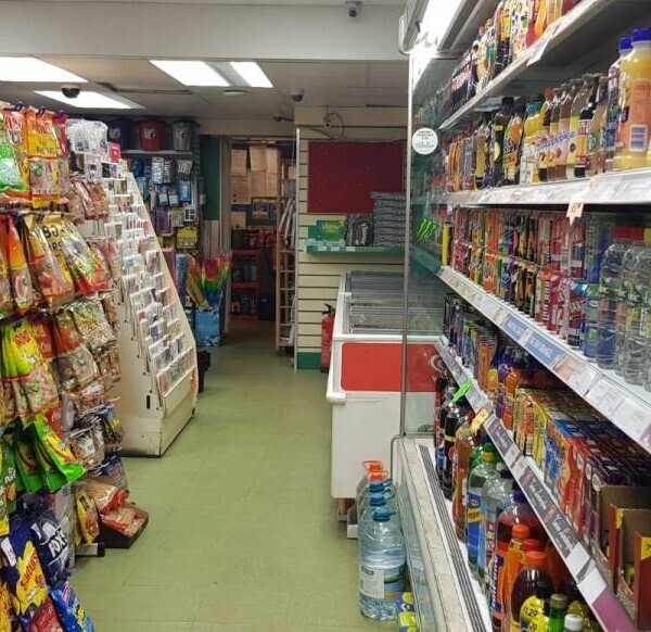 Convenient Store For sale in Rickmansworth Leasehold Photo 5