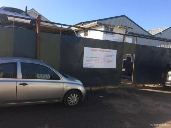 FULLY LICENSED SCRAP YARD/VEHICLE DISMANTLER/ CAR BREAKERS BUSINESS FOR SALE Photo 5