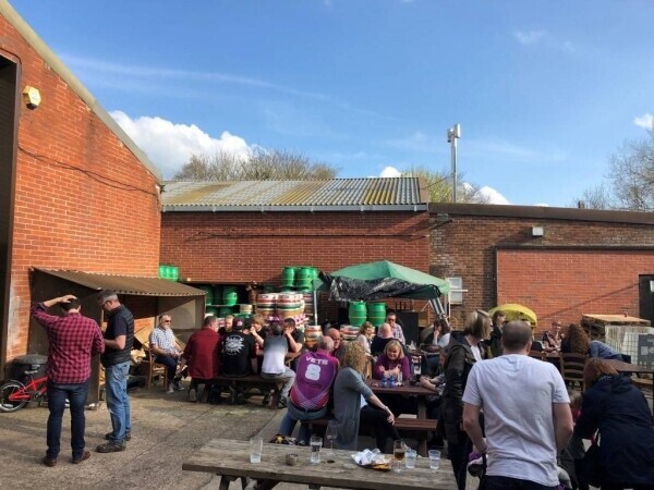 Established Brewery - Congleton Photo 5