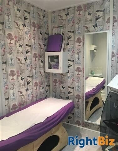 POPULAR NAIL AND BEAUTY SALON Photo 5