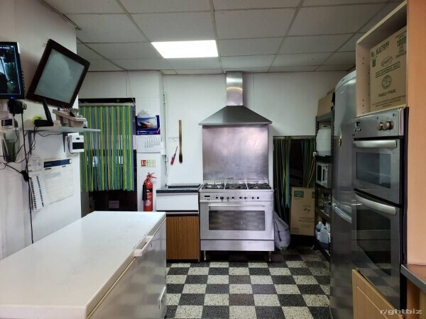 Traditional Fish & Chip Shop for sale in Isle of Anglesey Photo 5