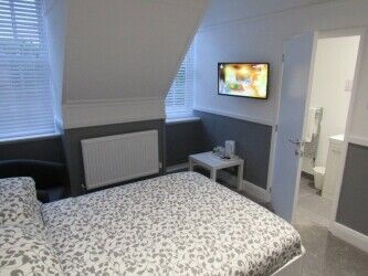 Leasehold Pub, Hotel & Function Room To Rent Welwyn Garden City Photo 5
