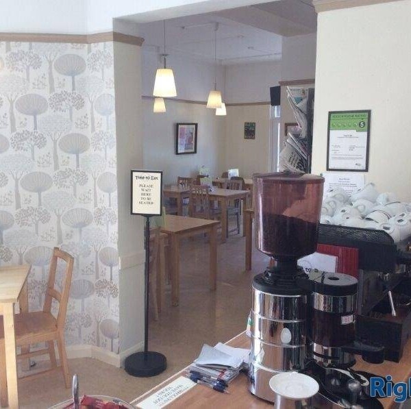 ESTABLISHED DAYTIME CAFE, Worcester. Attractive city centre location. Photo 5