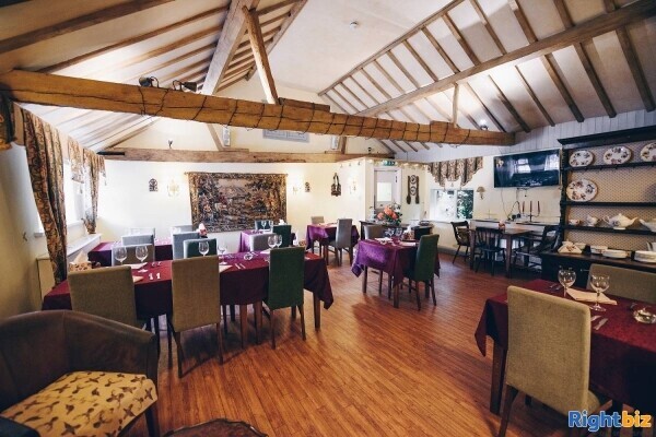 Freehold Countryside Bar, Restaurant & Guesthouse in Buckinghamshire Photo 5