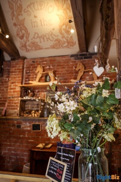 Established Attractive Gift Shop & Craft Studio in Derby's Premier Park with potential for expansion Photo 5