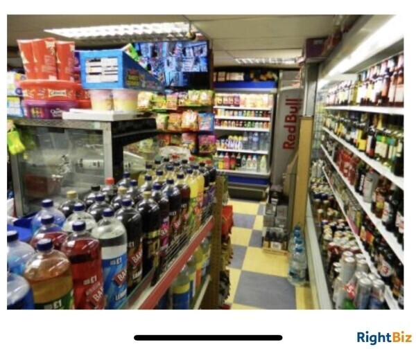 SUPERB CONVENIENCE STORE / OFF LICENCE / NEWSAGENTS WITH LARGE THREE BEDROOM FLAT NO COMPETITION Photo 6