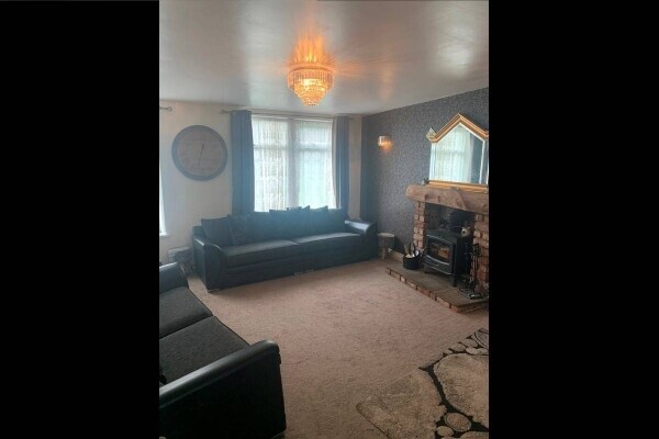 Convenience, Post Office & Accomm - Todmorden Photo 5