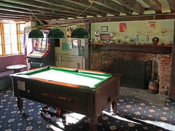 KENT - CHARMING LOCAL PUB Photo 5