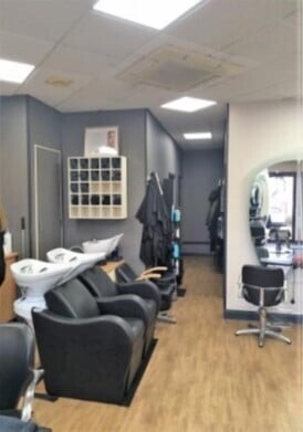 Award Winning Hair and Beauty Salon Milton Keynes Photo 5
