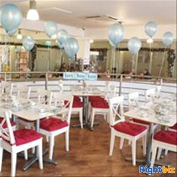 Under Offer: Tearoom With Coffee Bar, Ice Cream Parlour And Chocolate Shop - Hampshire Photo 5