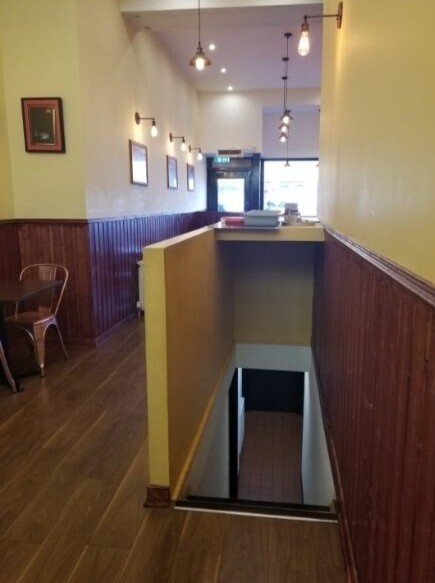Restaurant/Takeaway lease for sale in Strathbungo Photo 5