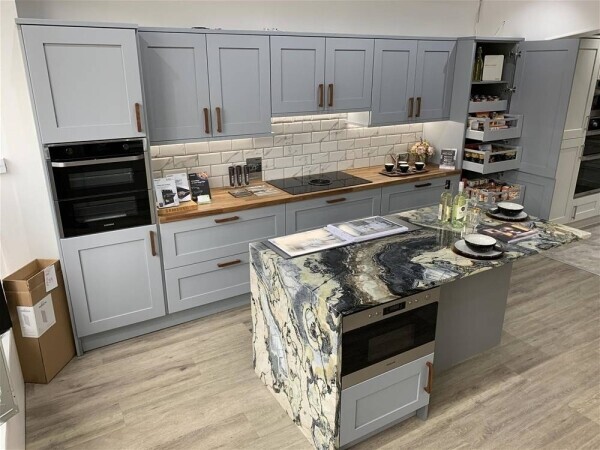 FREEHOLD DESIGNER KITCHENS CENTRE WITH LETTING APARTMENTS IN HORNSEA Photo 5
