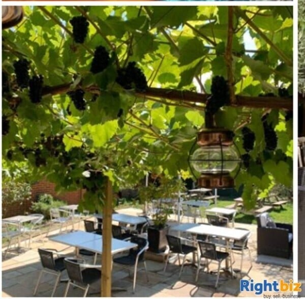 LEASEHOLD LICENSED ITALIAN FINE DINING RESTAURANT & HOTEL IN AFFLUENT BERKSHIRE VILLAGE Photo 5