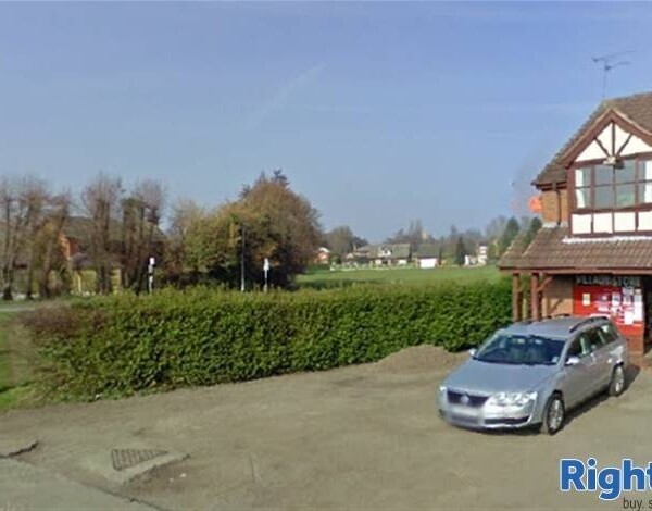 Under Offer: VILLAGE POST OFFICE & CONVENIENCE STORE IN RURAL STAFFORDSHIRE Photo 5