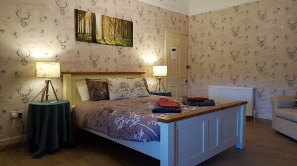 HOLIDAY LET | BED & BREAKFAST | LARGE FAMILY HOME Photo 5