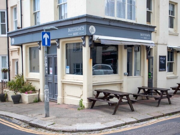 EAST SUSSEX - HOVE PUB BY THEATRE FOR SALE Photo 4