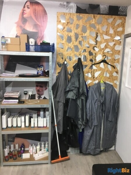 Here is a Wonderful Hairdressing Salon Business For Sale In Buckinghamshire Photo 5