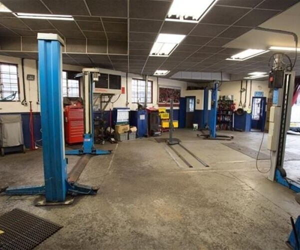 MOT Test Station- Gwynedd Photo 5