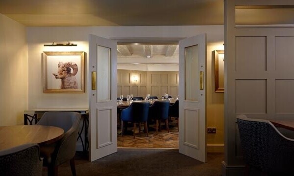 FALCON BAR & RESTAURANT, BRIDGNORTH Photo 5