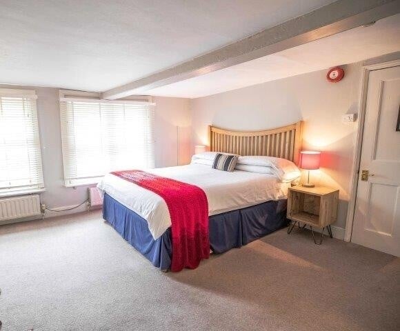 OXFORD CITY LICENSED GUEST HOUSE - RARE BUSINESS OPPORTUNITY. Superb central trading location. Photo 5