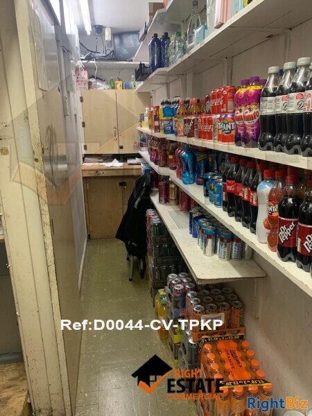 Off licence with Post Office and three bedroom flat above lease for sale Photo 5