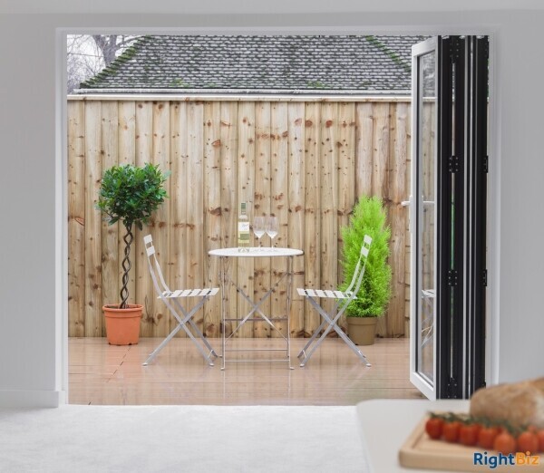5 Brand New 2 Bed Apartments - New Forest Photo 5