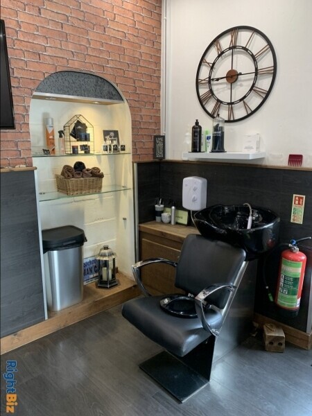 Busy. Well Established (est 1992) Lock up Barbers Shop Photo 5