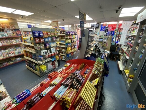 Convenience Store and Off Licence in Town Centre of North Shields with Council Rent Photo 5