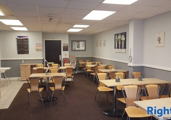 Well-Established and Versatile Fish & Chip Shop in Lincolnshire Photo 5