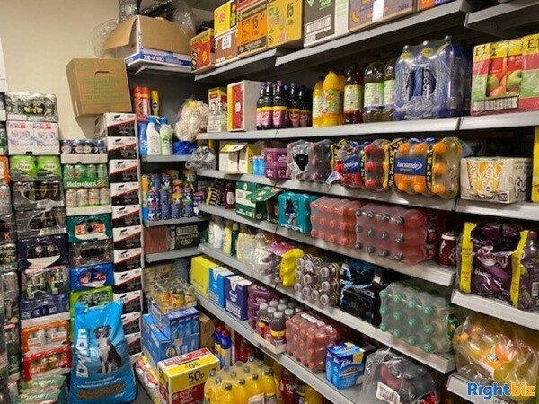 Leasehold Convenience Store & Off License Located In Atherstone Photo 5
